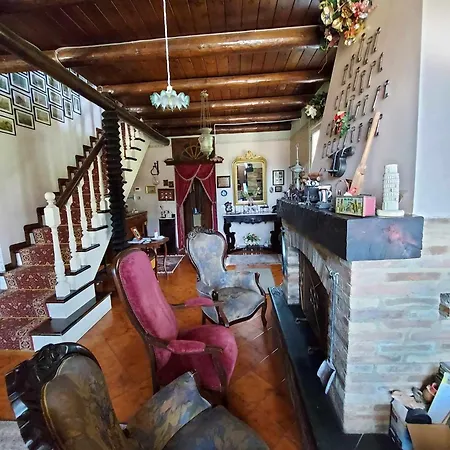 Luciano E Concetta Pensión *